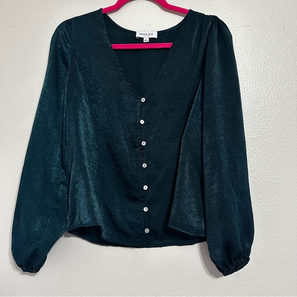Gilli Deep Green Button-Down Blouse